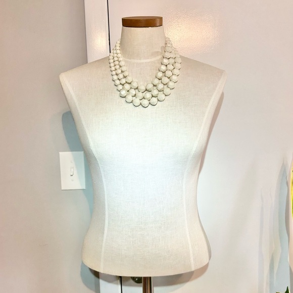 Kate Spade 3-strand chunky, faceted white bead necklace - Picture 2 of 5